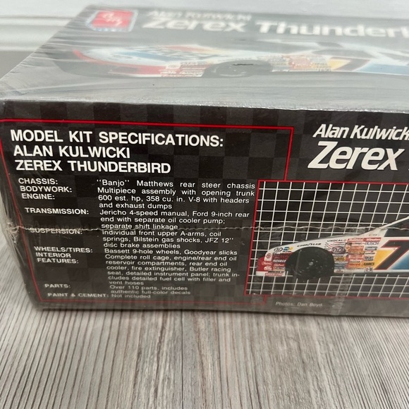 Alan Kulwicki Zerex Thunderbird & Terry Belmote Kellogg NASCAR 1/25 Model Kits - Picture 3 of 9